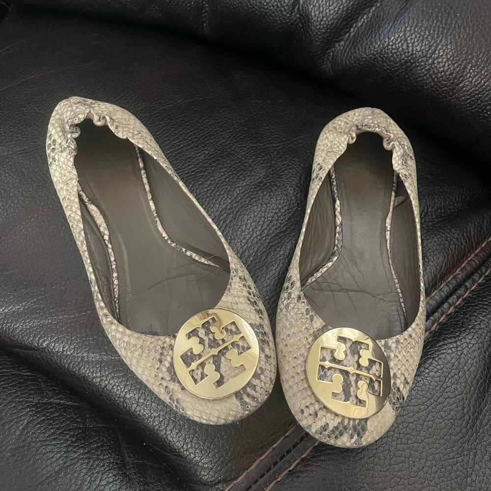 Tory Burch flats size 9